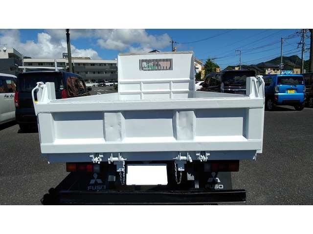 Mitsubishi Fuso Canter 6