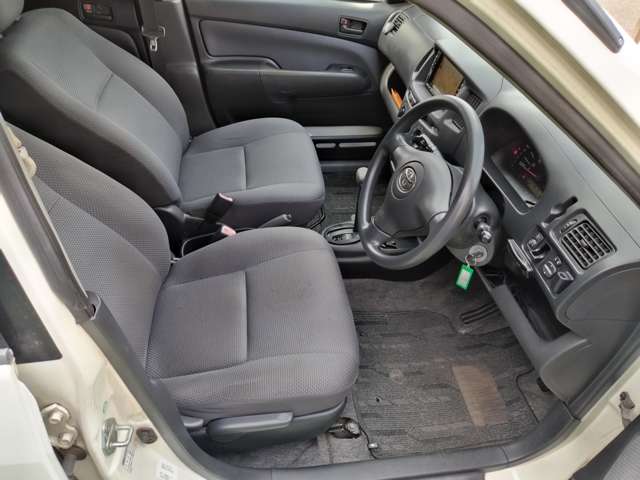 Toyota Succeed Van 12