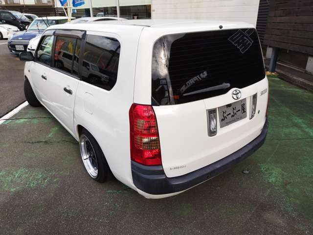 Toyota Succeed Van 7