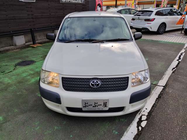Toyota Succeed Van 10