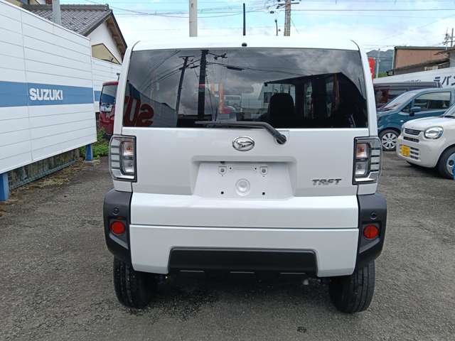 Daihatsu Taft 6
