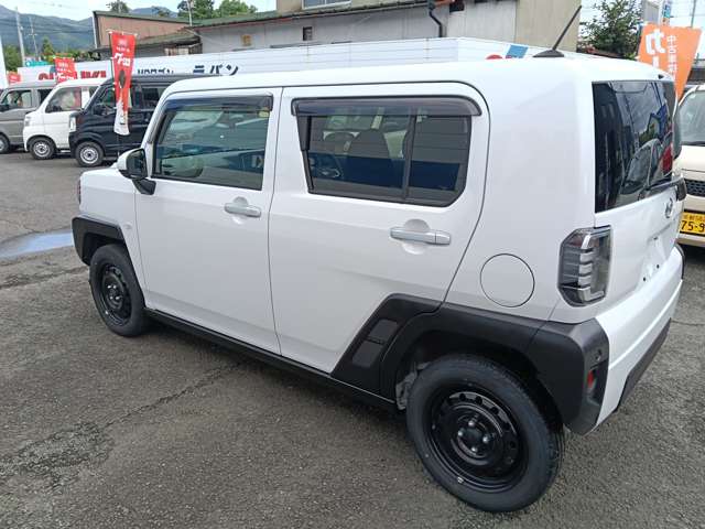 Daihatsu Taft 8