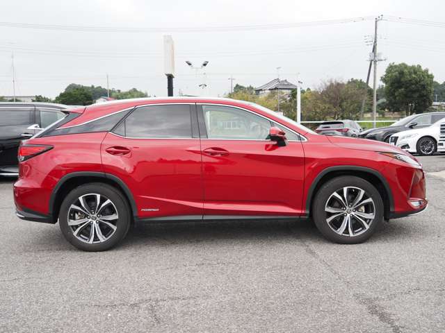 Lexus RX 9