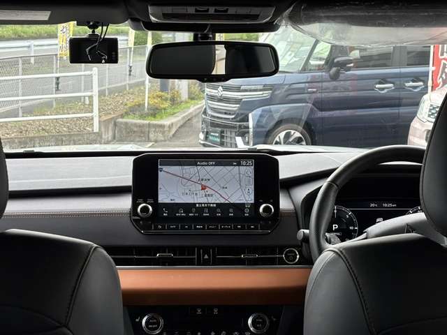 Mitsubishi Outlander PHEV 12