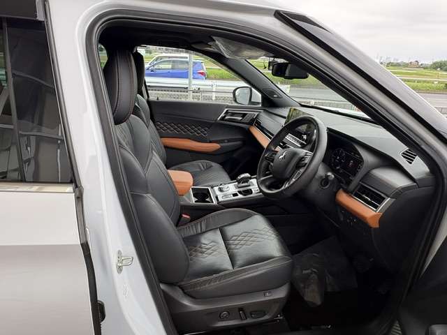 Mitsubishi Outlander PHEV 2
