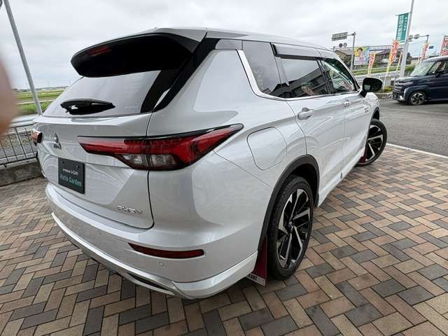 Mitsubishi Outlander PHEV 5