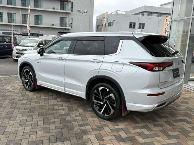 Mitsubishi Outlander PHEV 6
