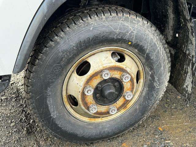 Isuzu Elf 11