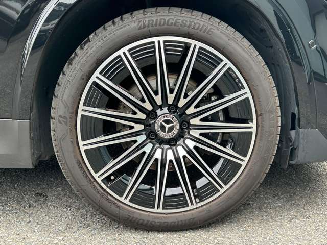 Mercedes-Benz GLA-Class 6