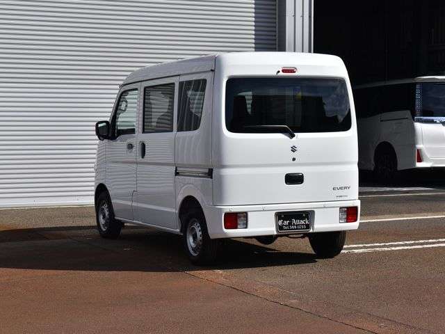 Suzuki Every 6