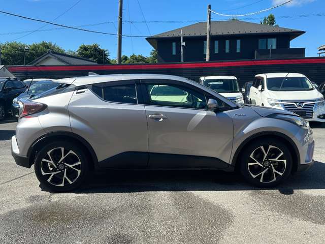Toyota C-HR 11