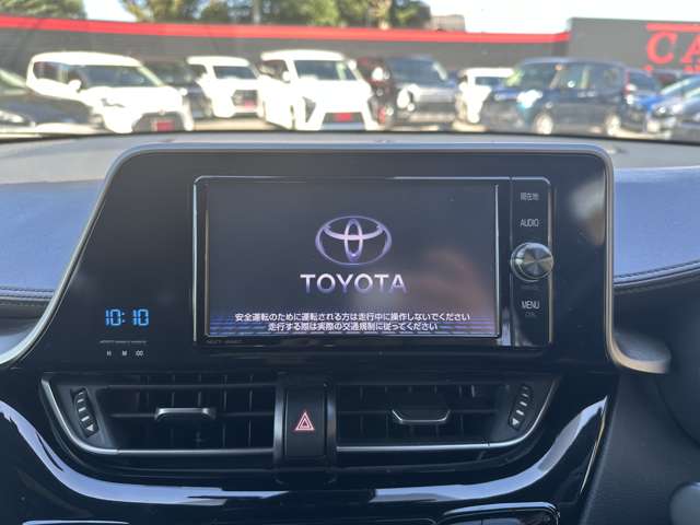 Toyota C-HR 4