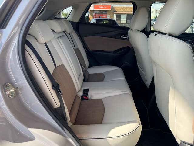 Mazda CX-3 11