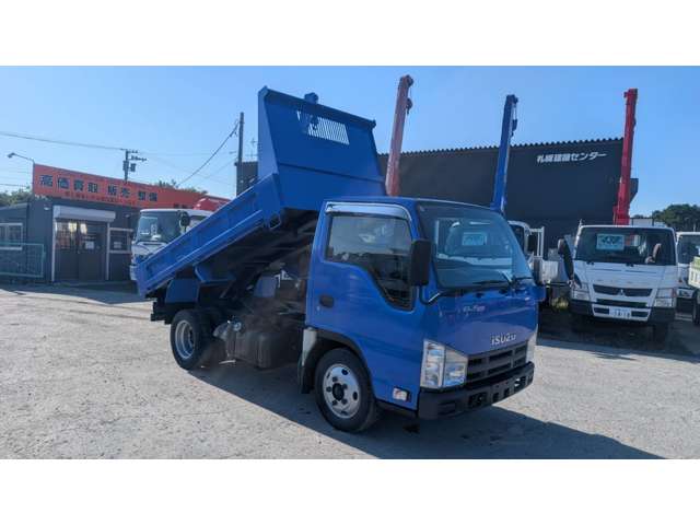 Isuzu Elf 3