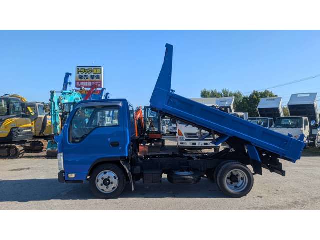 Isuzu Elf 8