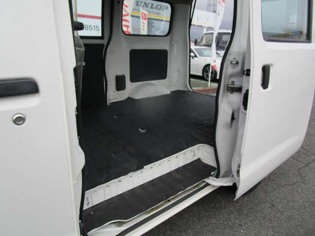 Toyota Light Ace Van 10