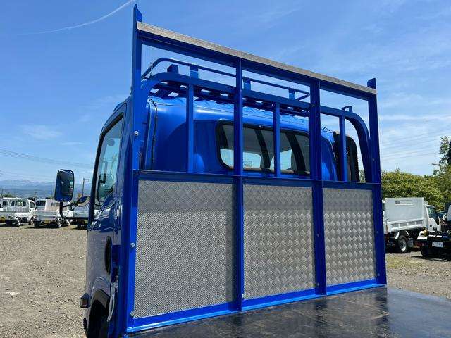 Isuzu Elf 9
