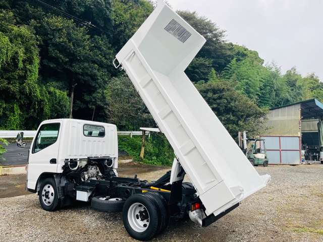 Mitsubishi Fuso Canter 12
