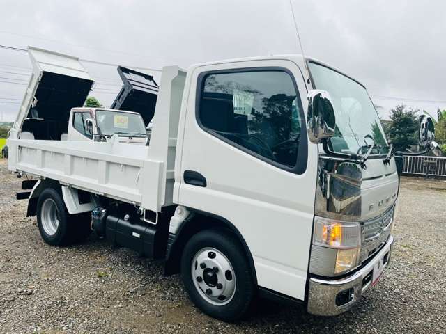 Mitsubishi Fuso Canter 2