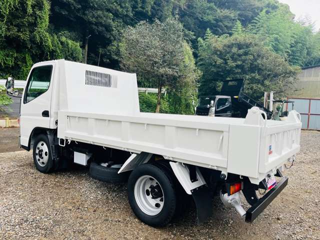 Mitsubishi Fuso Canter 7
