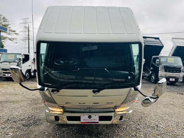 Mitsubishi Fuso Canter 9