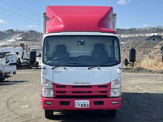 Isuzu Elf 2