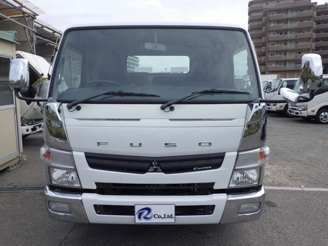 Mitsubishi Fuso Canter 4