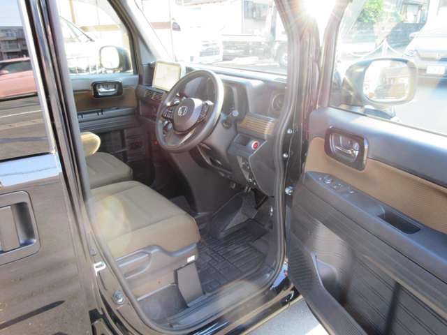 Honda N-VAN 8