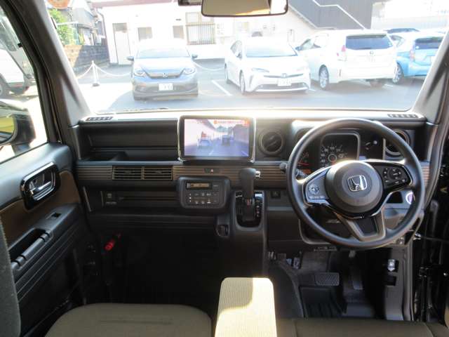 Honda N-VAN 9