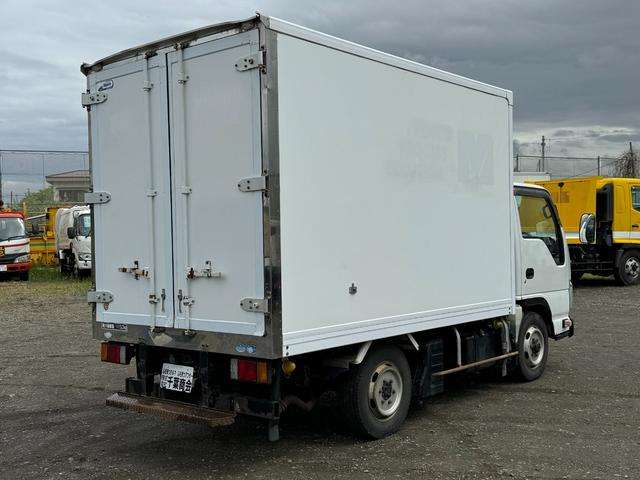 Isuzu Elf 5