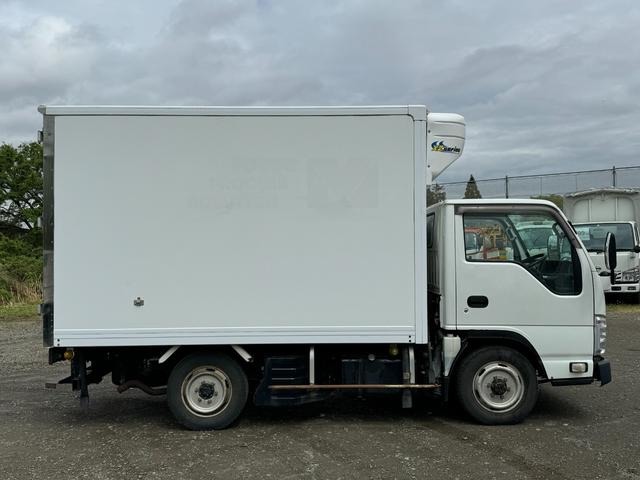 Isuzu Elf 7