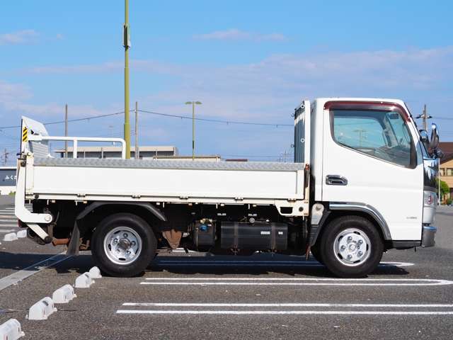 Mitsubishi Fuso Canter 11