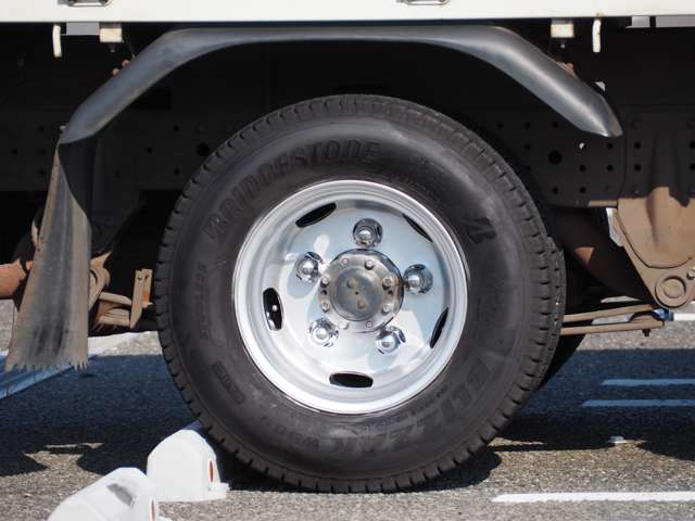 Mitsubishi Fuso Canter 12