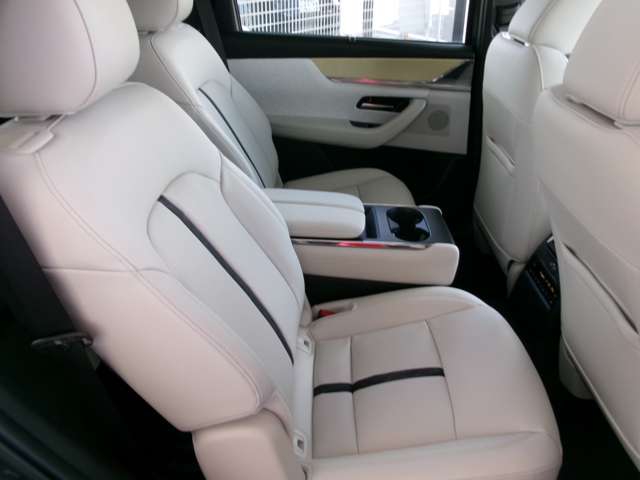 Mazda CX-80 9