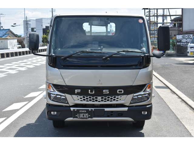 Mitsubishi Fuso Canter 7