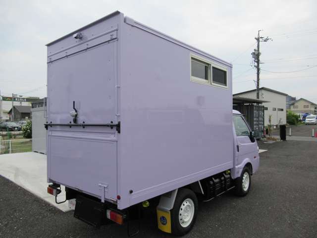 Mazda Bongo Truck 10
