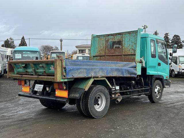 Isuzu Forward 4