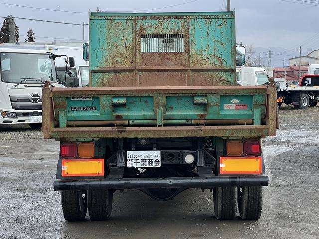 Isuzu Forward 5