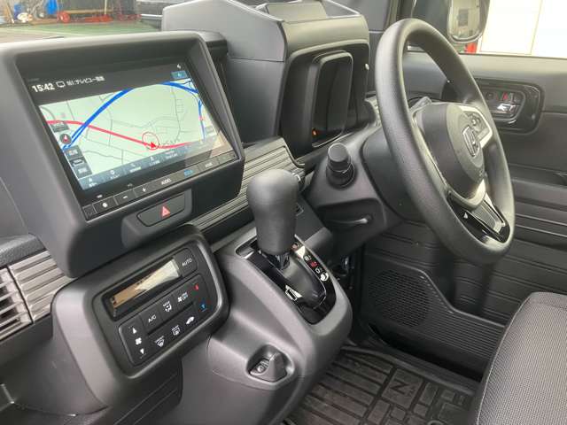 Honda N-VAN 8