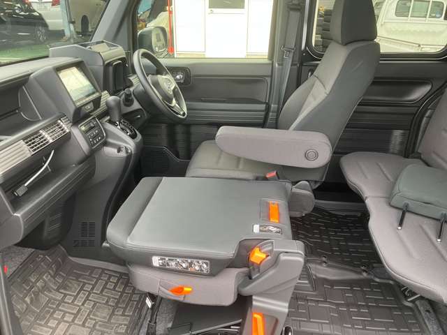 Honda N-VAN 10
