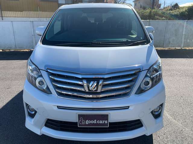 Toyota Alphard 4