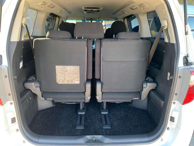 Toyota Alphard 8