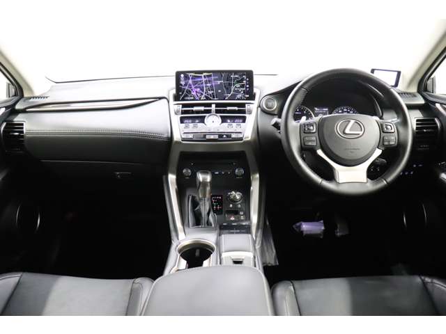 Lexus NX 6
