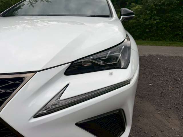 Lexus NX 9