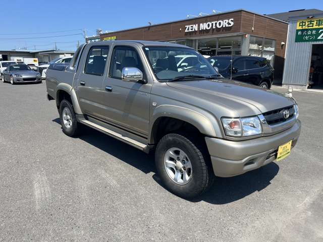 Toyota Hilux 3