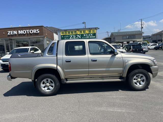 Toyota Hilux 6