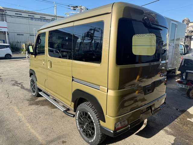 Daihatsu Atrai 11