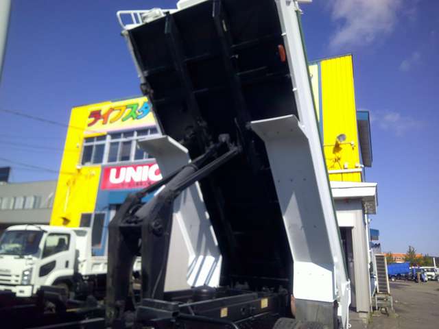 Mitsubishi Fuso Super Great 10