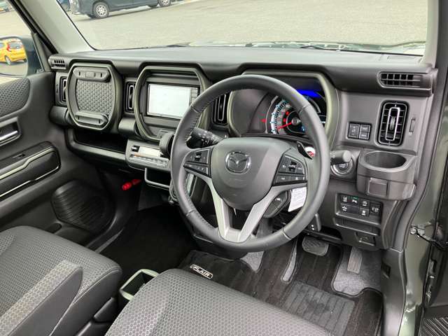 Mazda Flair Crossover 8