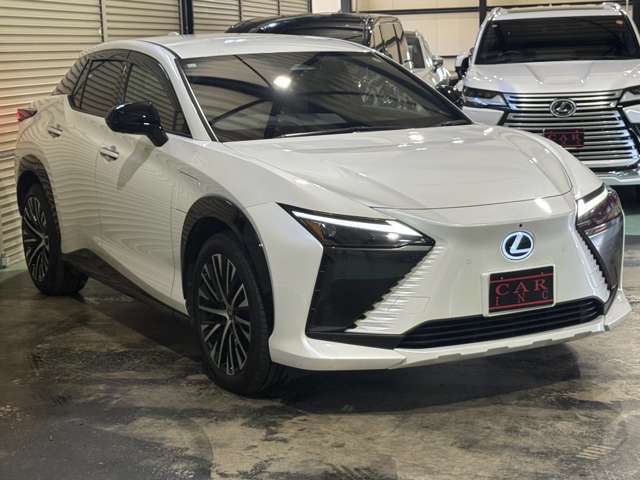 Lexus RZ 4
